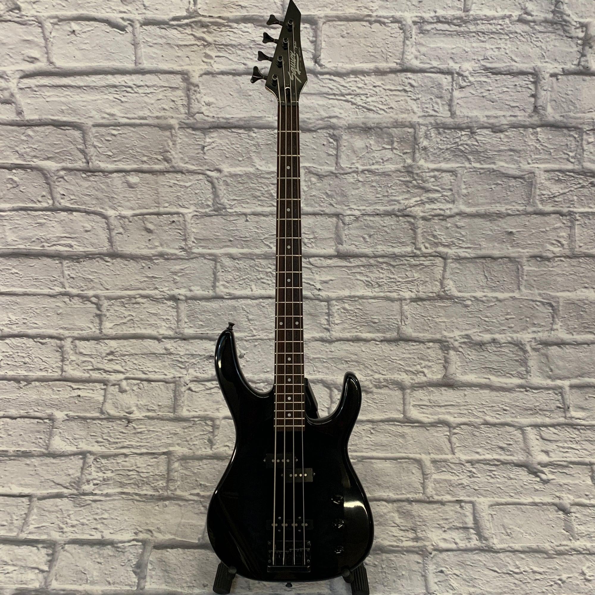 Squier HM Bass
